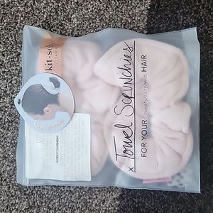 NEW Kitsch Towel Scrunchies